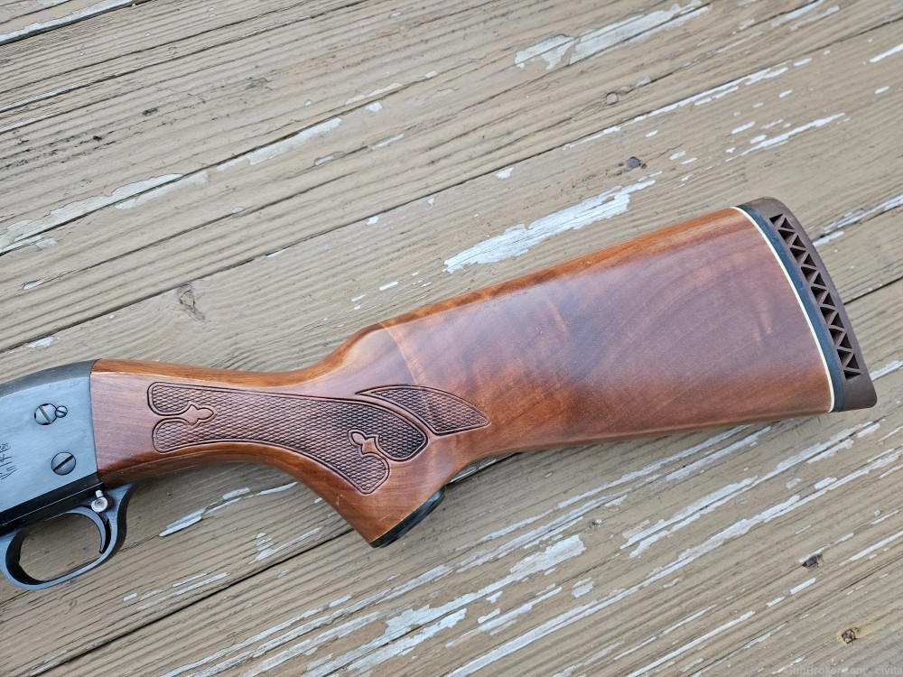 Ithaca 37 Magnum Featherlight Supreme 30" Vent Rib Like New in Original Box-img-6