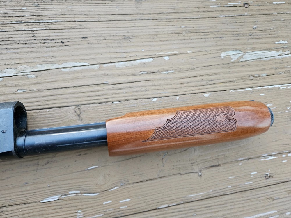 Ithaca 37 Magnum Featherlight Supreme 30" Vent Rib Like New in Original Box-img-4