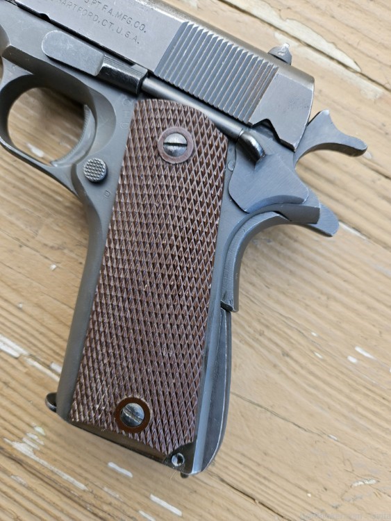 Colt 1911-A1 US Army Made 1944 -img-4