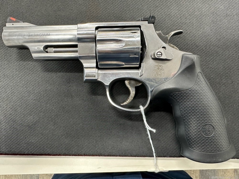 Smith & Wesson 629 6-Shot .44 Mag 4" Barrel-img-1