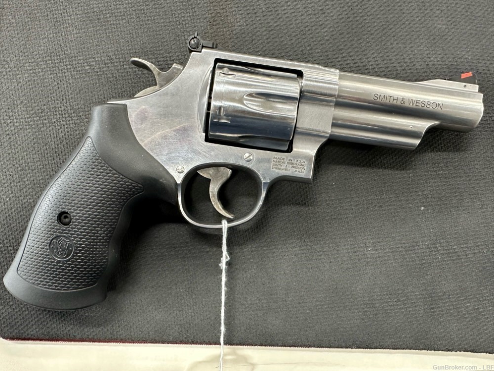 Smith & Wesson 629 6-Shot .44 Mag 4" Barrel-img-0