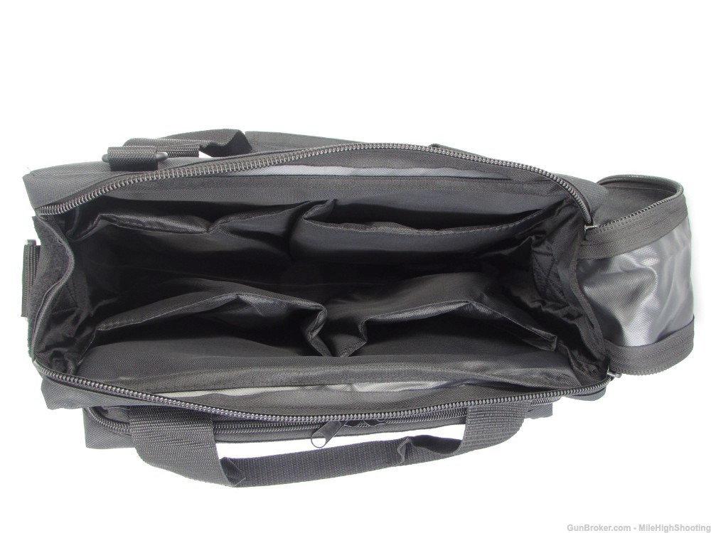 Used: Smith & Wesson Large Black Multi-Pistol Soft Case-img-4
