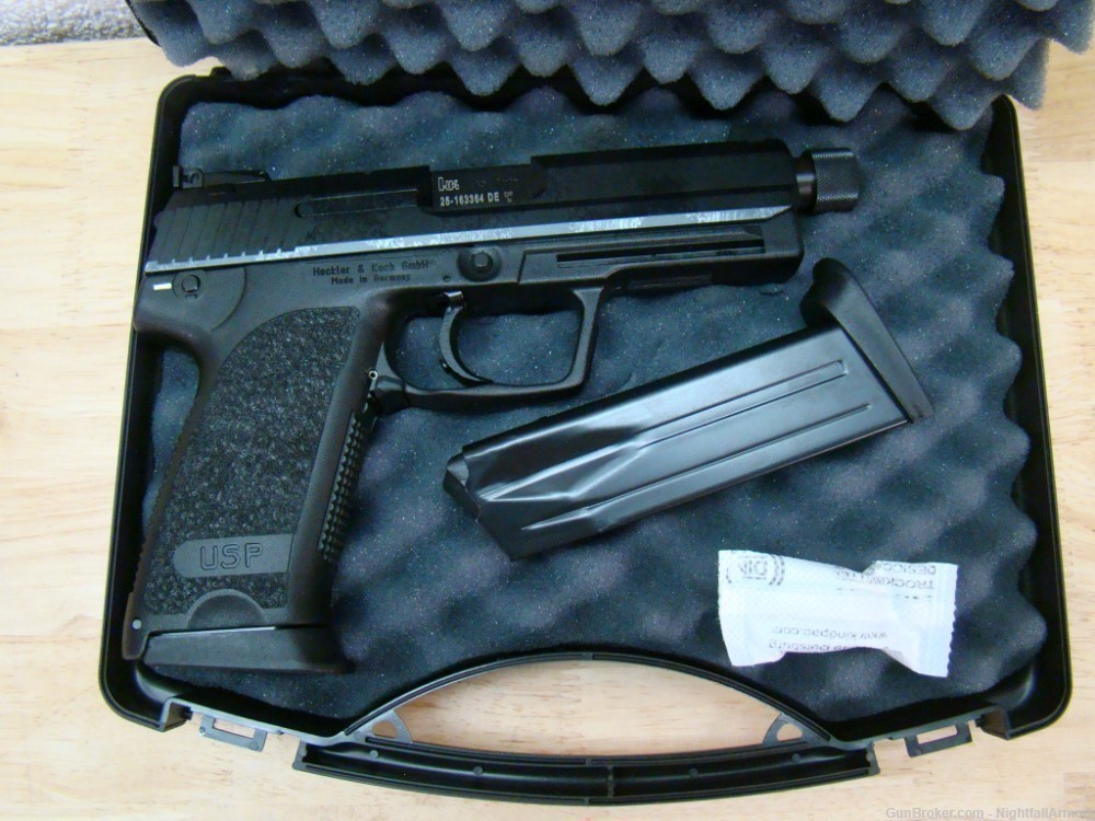 Pair of HK USP-45 Tactical V1 .45ACP Pistols, H&K consec serial #'s USP 45-img-8