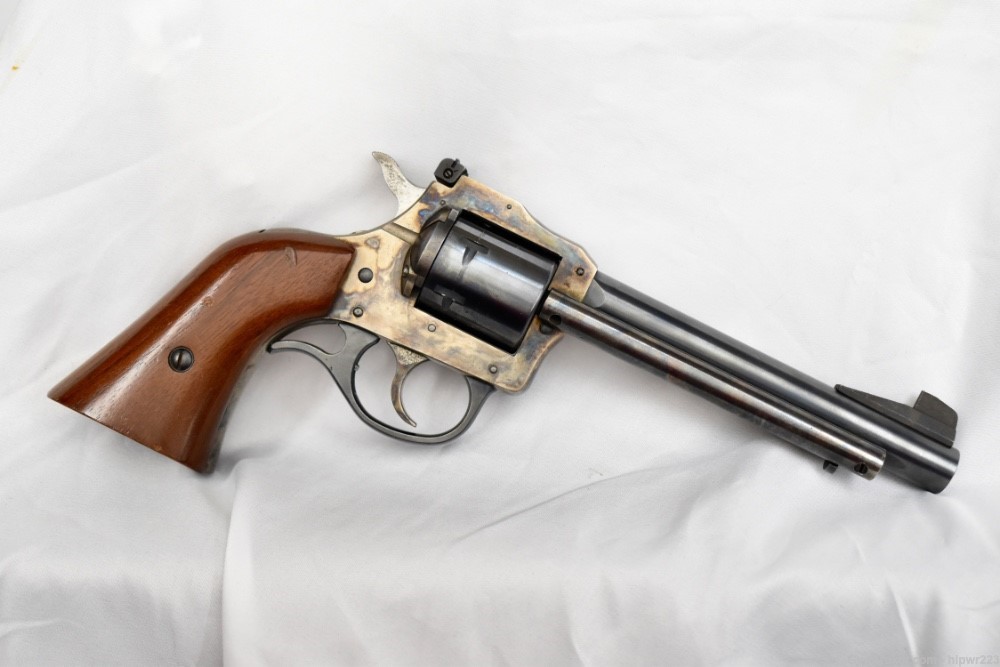Harrington & Richardson H&R Model 686 double action .22 LR revolver-img-0