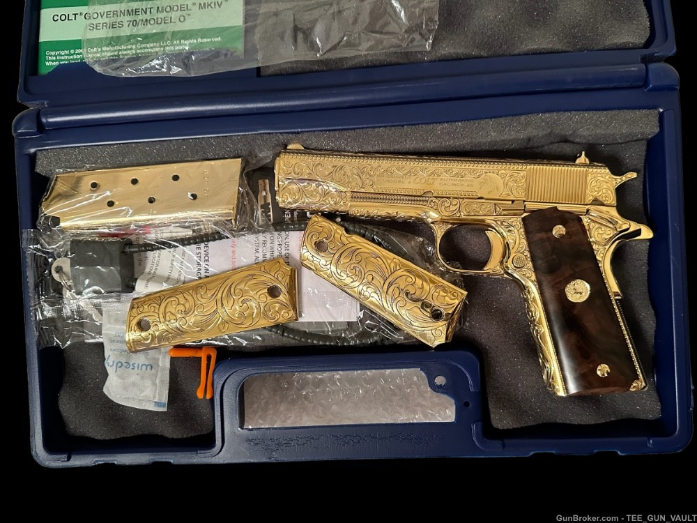 COLT CUSTOM 1911 GOVERNMENT .45 ACP FULLY ENGRAVED 24K PLATED WITH 2 GRIPS-img-3