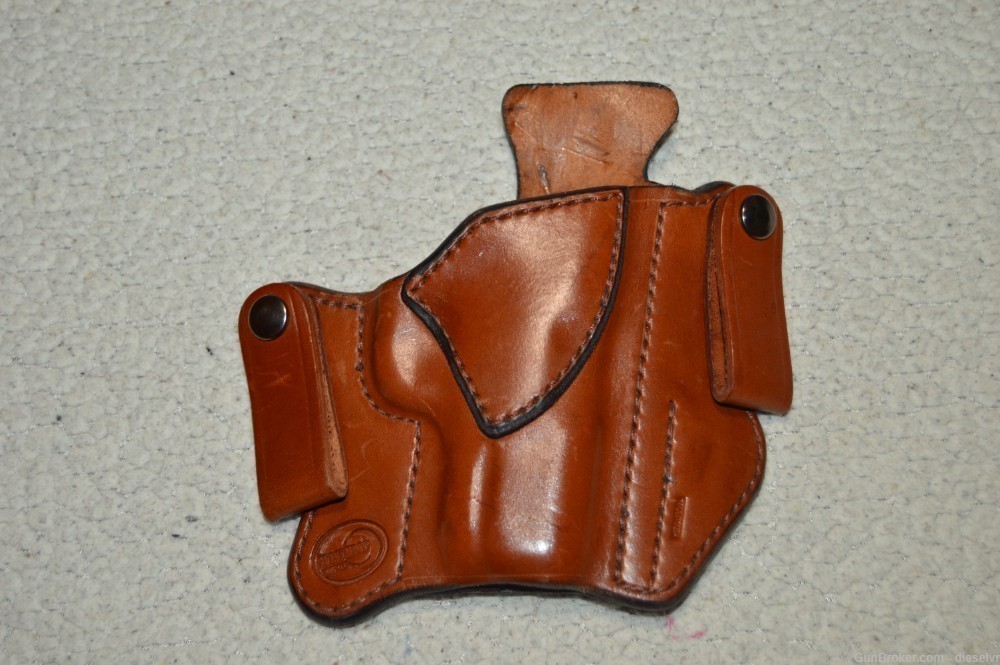 Improved SUMMER SPECIAL Style RH Leather IWB 3" 1911 Molded Holster-img-0