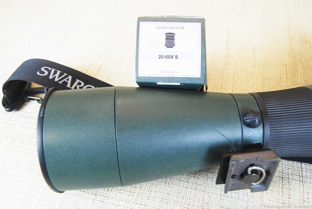 Sawrovski ATS 80 HD spotting scope with 20-60 S eyepiece +tripod-img-1