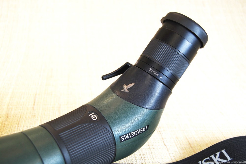 Sawrovski ATS 80 HD spotting scope with 20-60 S eyepiece +tripod-img-4