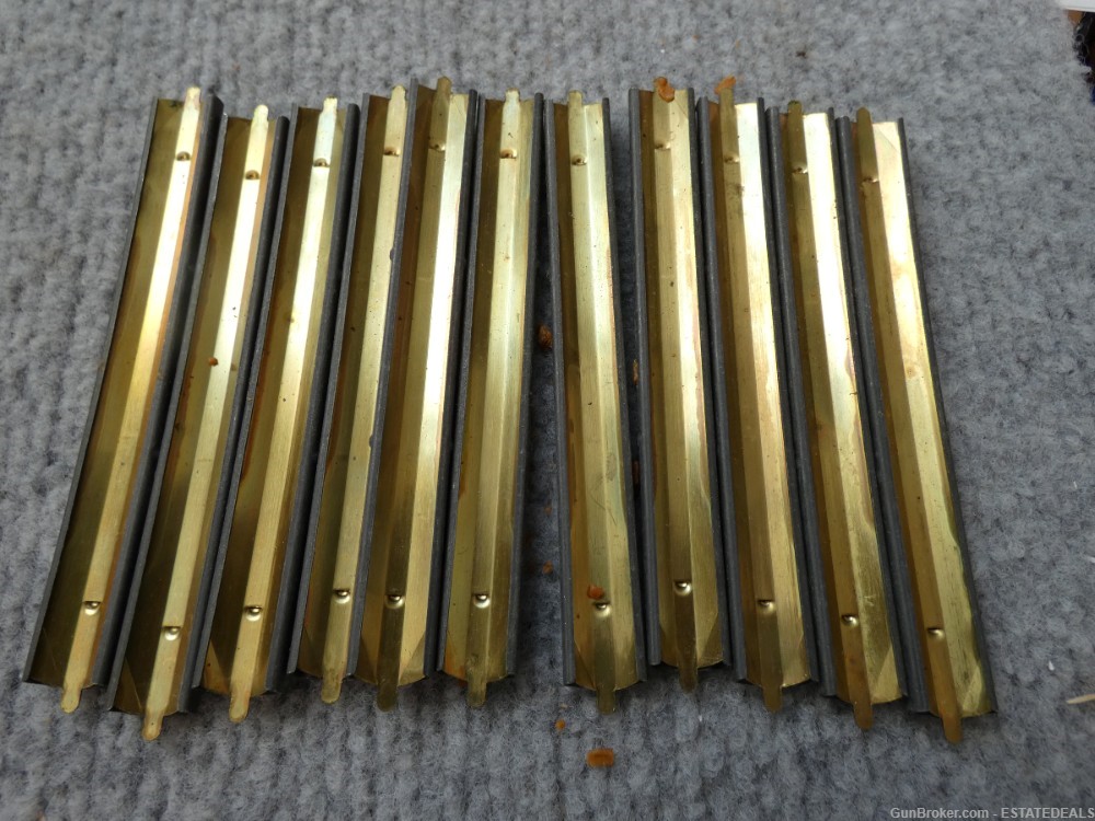 LOT 11 223  ammo Stripper Clips 11010483-img-0