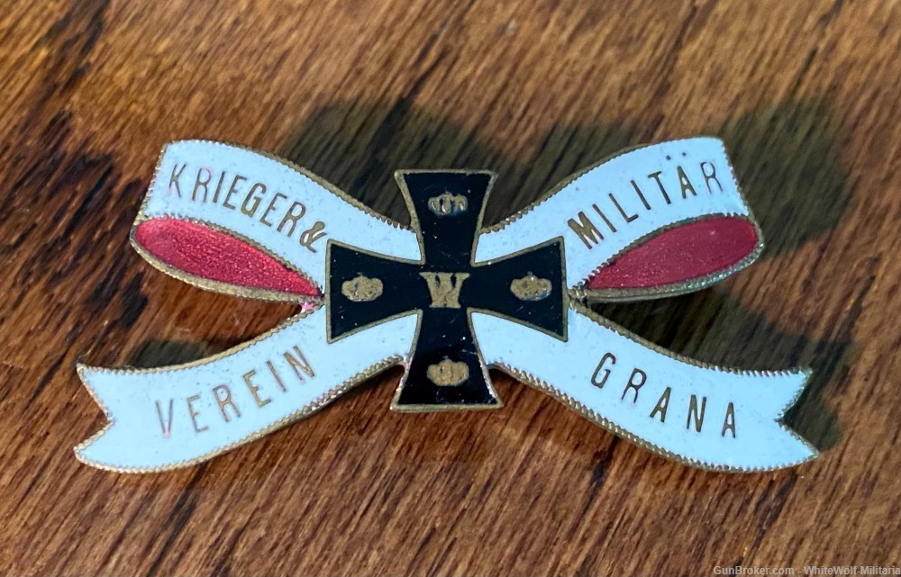 WW1 WEIMAR German Veterans’ Association of Grana Enamel Variant Badge RARE-img-0