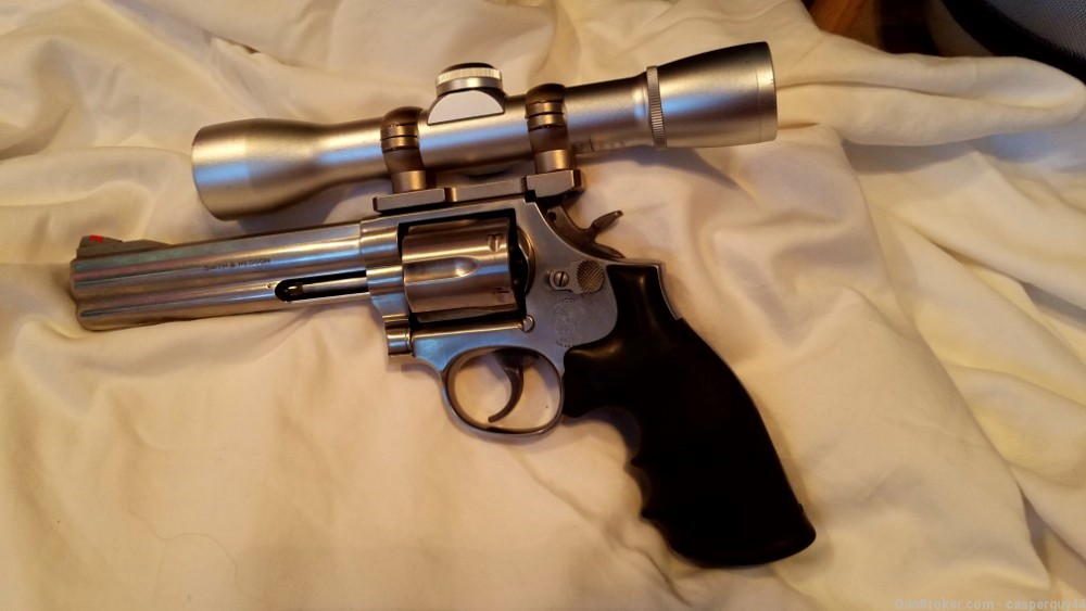 Smith and Wesson 686-4 .357 W/ Leupold mount rings and Bushnell scope-img-13