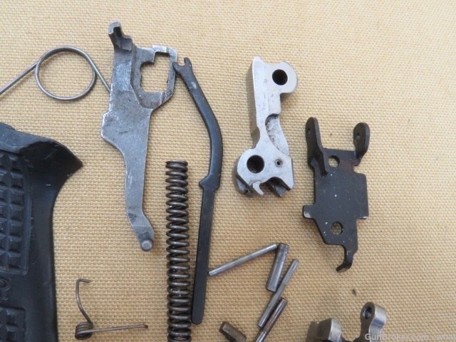 Ruger P94 9mm Pistol Internal Parts Lot with Grips & Grip Screws-img-5