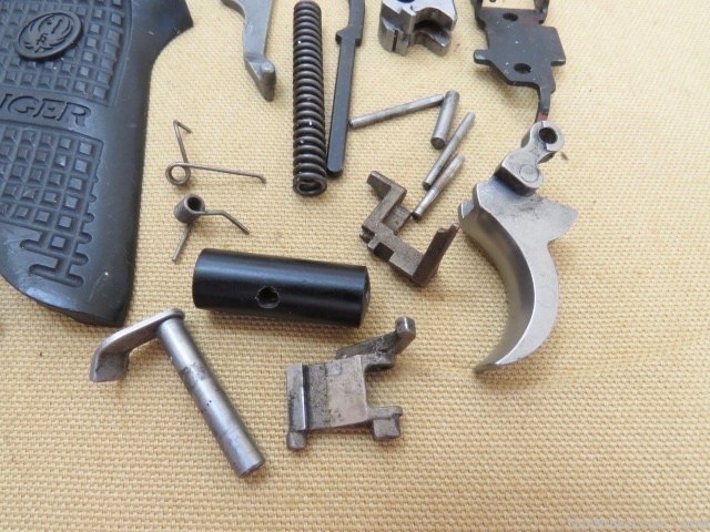 Ruger P94 9mm Pistol Internal Parts Lot with Grips & Grip Screws-img-3