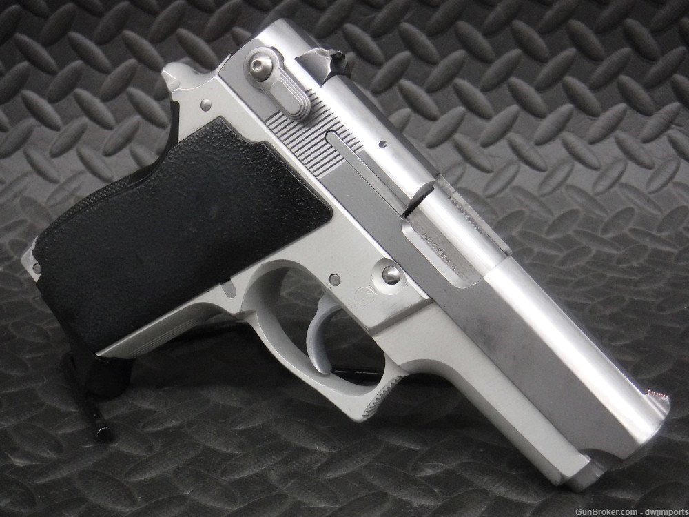 S&W 669 9mm w/ Magazine - Semi Auto Pistols at GunBroker.com : 1033785358