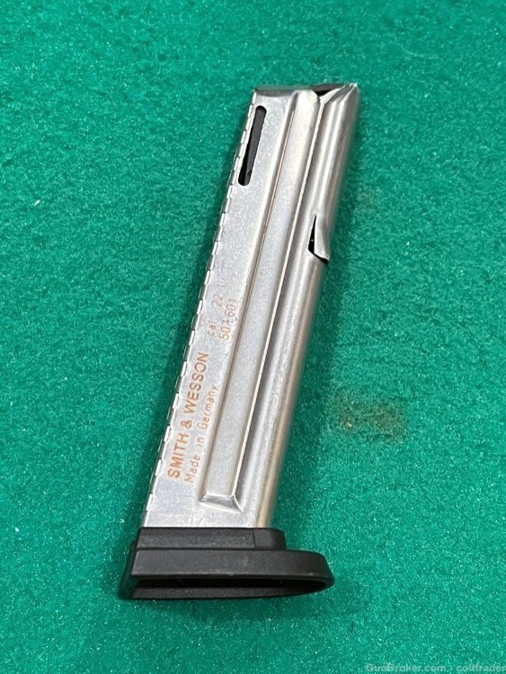 Smith & Wesson MP22 12rd Factory Magazine 22LR Made in Germany S&W MP22-img-0