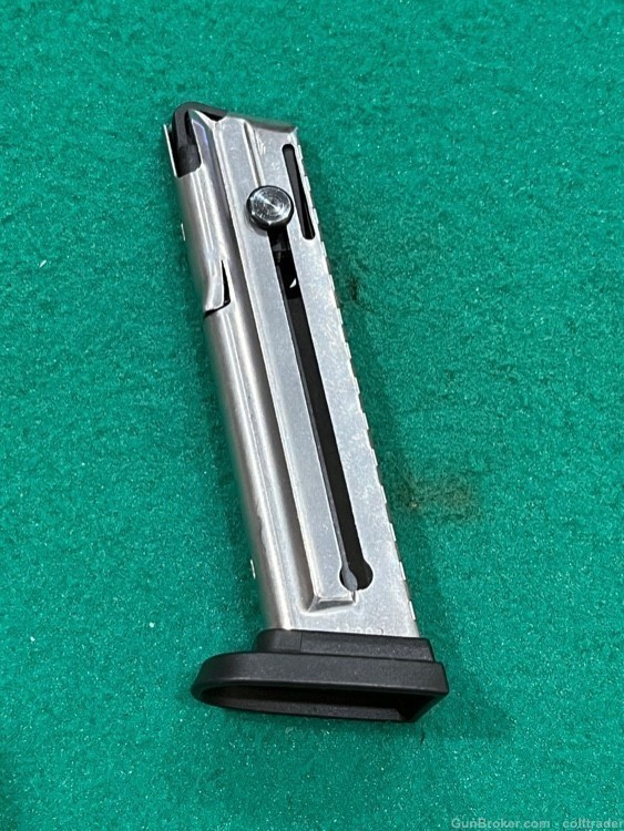 Smith & Wesson MP22 12rd Factory Magazine 22LR Made in Germany S&W MP22-img-1