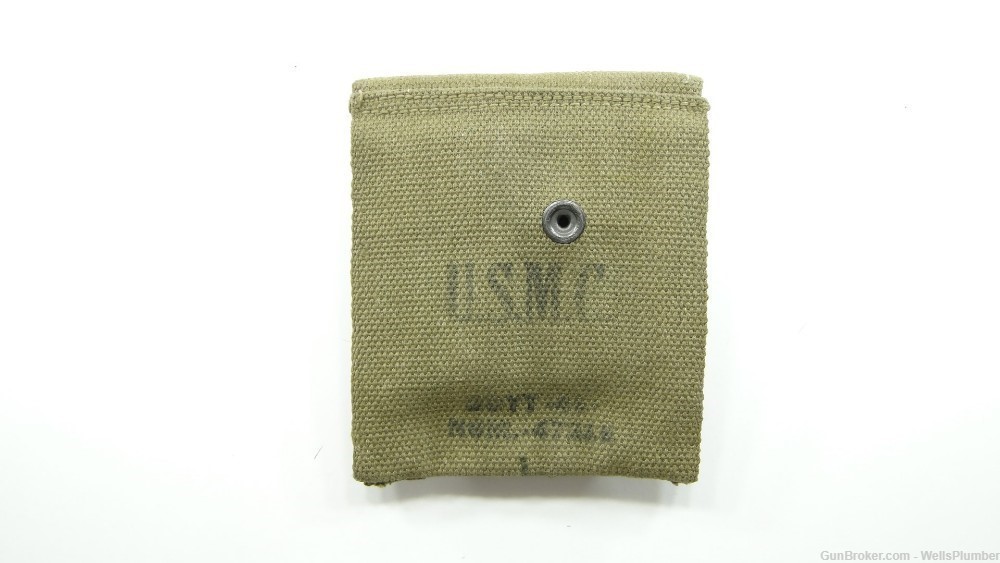USMC WWII M1 CARBINE STOCK AMMO POUCH WITH 2-15 ROUND MAGAZINES DATED 1944-img-1