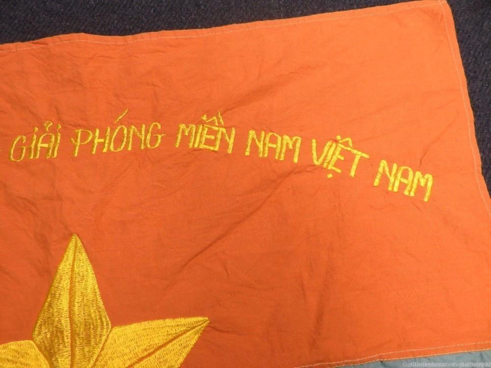VIETNAM WAR VIET CONG STYLE VICTORY FLAG DONG DU 1968 GREAT DISPLAY PIECE-img-4