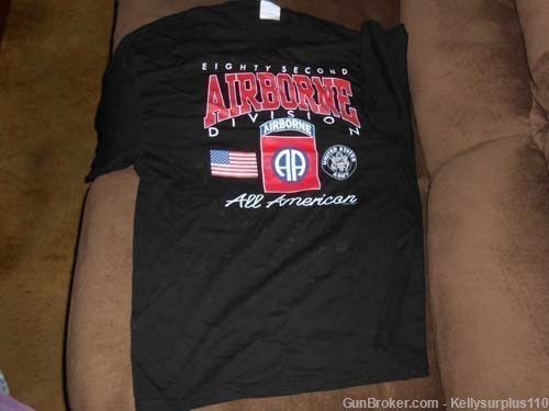 82nd Airborne T-Shirt - Size XL-img-0