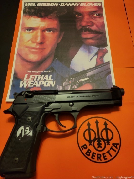 Beretta 92FS 96 M9A Lethal Weapon Mel Gibson Custom Grips with Medallions --img-1