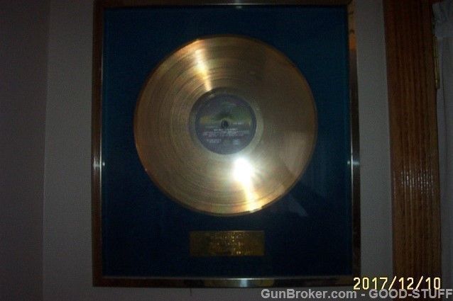 ORIGINAL BON JOVI GOLD RECORD "NEW JERSEY"EUROPE!-img-0