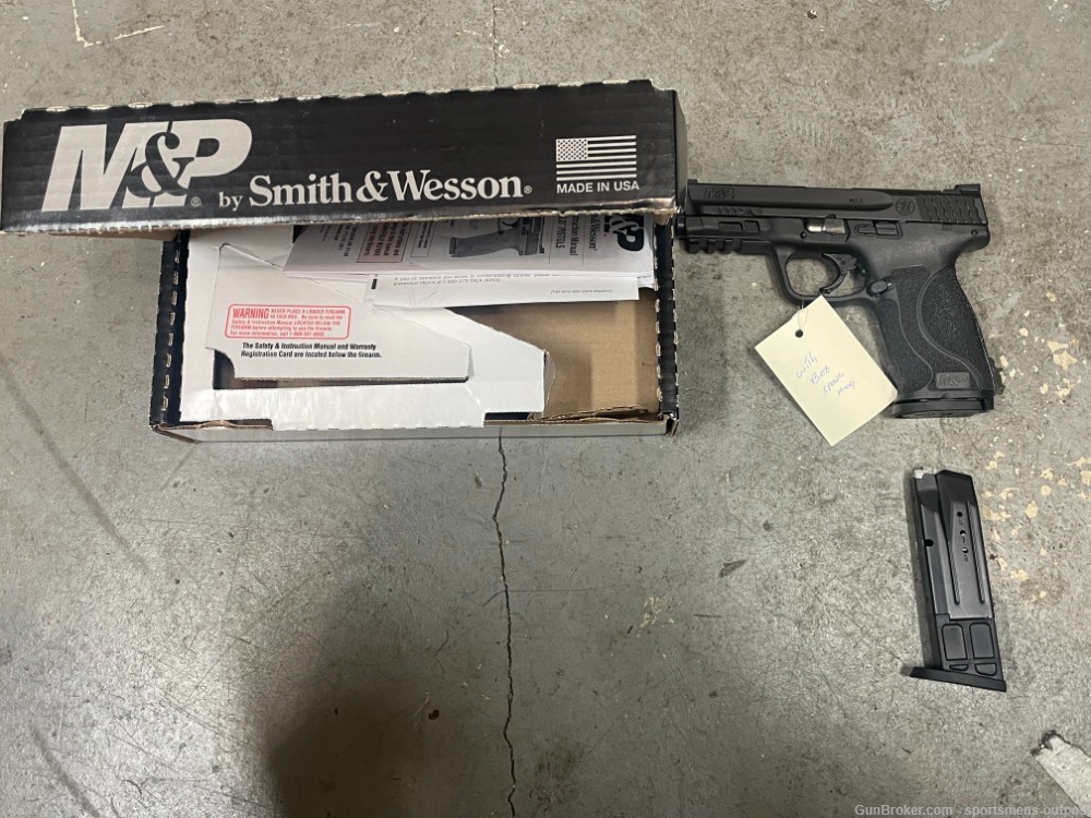 Smith and Wesson M&P 9 M2.0 9mm-img-0