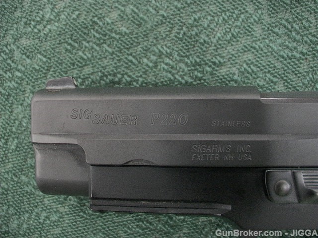 Sig Sauer P220 .45 acp-img-6
