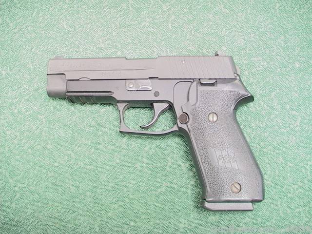 Sig Sauer P220 .45 acp-img-1