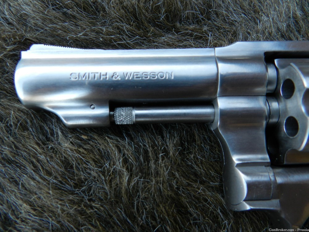 Smith & Wesson Model 650 22 Mag Aux 22 Cal Cyl NIB-img-3