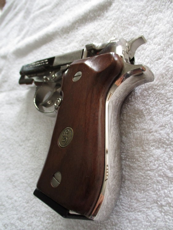 Browning BDA Double Action Nickel Pistol Package, 2003 (Gently Used)-img-5