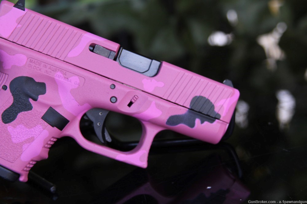 Glock 26/3 9mm Pink Camo  Duracoat Custom-img-4