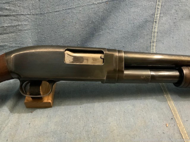 Winchester Model 12 12ga pump action shotgun-img-7