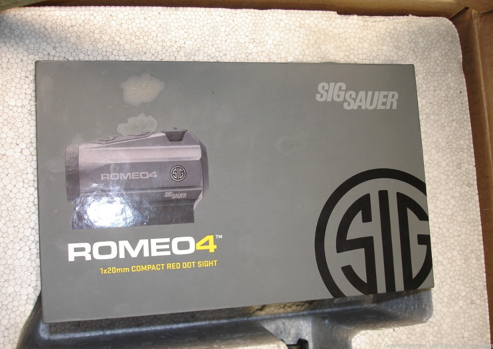 Sig Sauer MCX - 5.56mm / 16" Bbl - Romeo 4 Red Dot - 95%-img-7