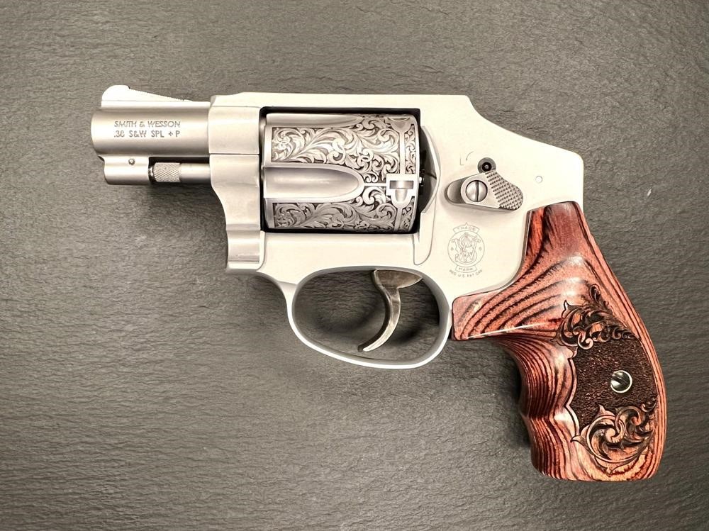 Smith & Wesson S&W 642 American Scroll Classic Carry ALTAMONT Engraved-img-0