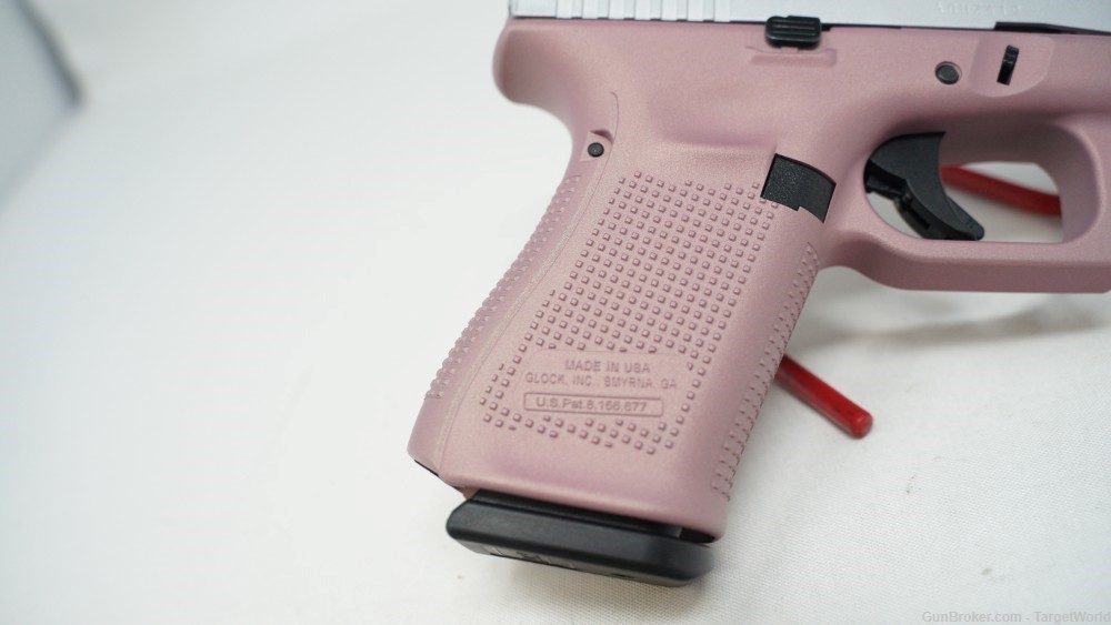 GLOCK 19 G5 9MM CEREKOTE PINK CHAMPAGNE AND SHIMERING ALUMINUM FINISH-img-9