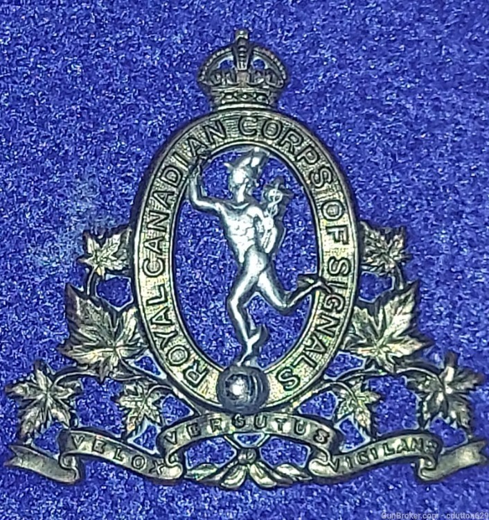 Canadian cap badge Royal Canadian Signal Corps-img-0