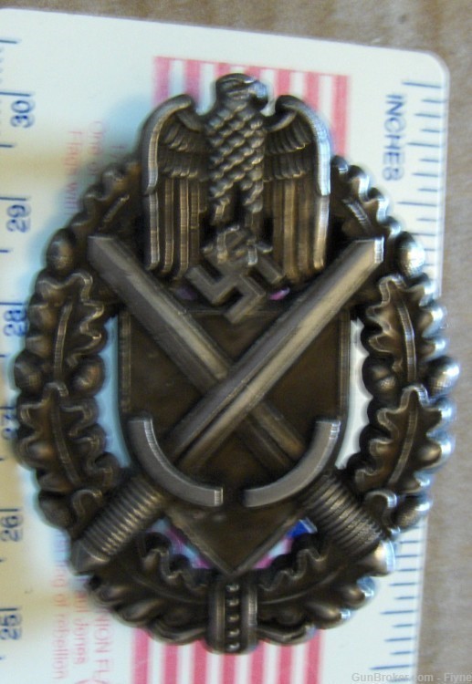 Third Reich Germany WWII BADGE REPRODUCTION.-img-0