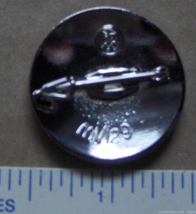 Germany WWII Badge Pin Reproduction.  Multicolor Enamel swastika-img-1