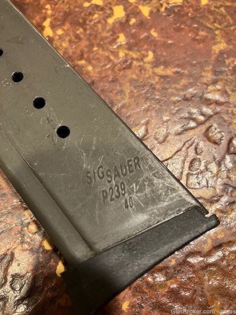 SIG P239 FACTORY PHOSPHATE FINISH 40S&W 7RD MAGAZINE (EXCELLENT)-img-10