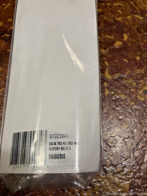 SIG P239 FACTORY PHOSPHATE FINISH 40S&W 7RD MAGAZINE (EXCELLENT)-img-1