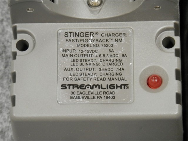STREAMLIGHT POLYSTINGER LED 76137 FLASHLIGHT (NIB)-img-6