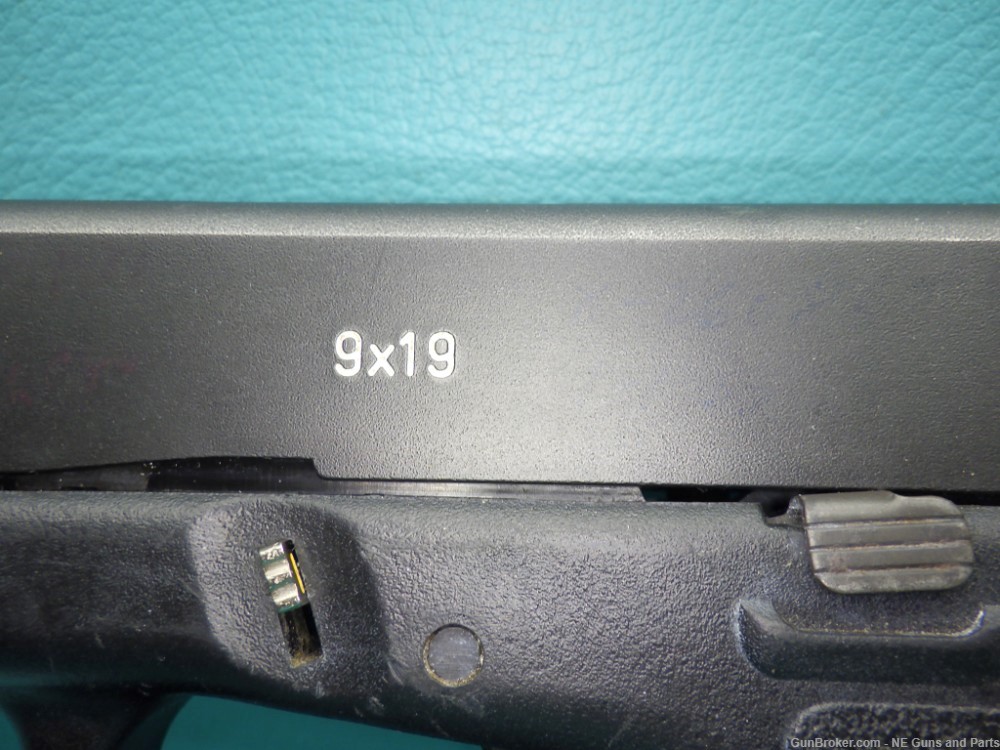 Glock 19 Gen 2 9mm 4"bbl Pistol W/ Lasermax Guide Rod-img-8