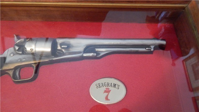 Colt Display (Seagrams) US Calvary Model 1860 44 C-img-4