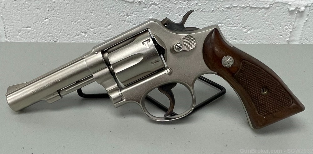 Smith & Wesson Model 10-6 .38 Special Revolver-img-9