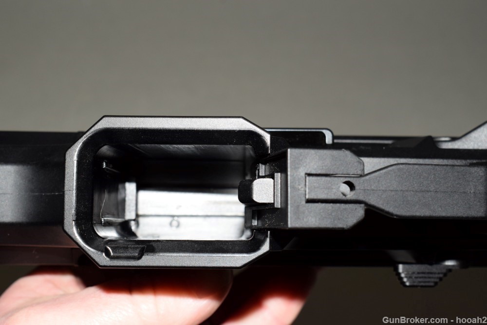 Nice CZ Scorpion EVO 3 S1 9mm Pistol W Upgrades Pakse & Box-img-25