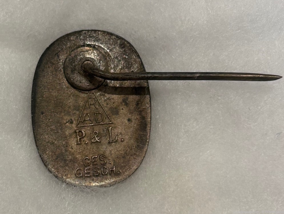 Original WW2 German RAD Labour Service Pin -img-2