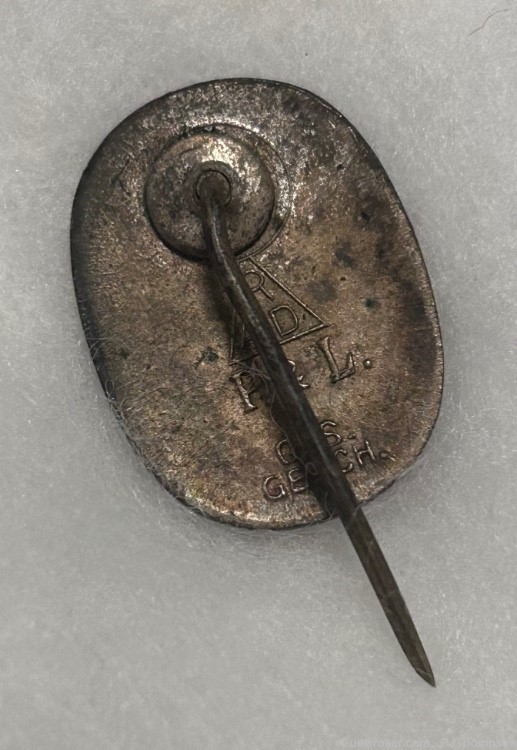 Original WW2 German RAD Labour Service Pin -img-1