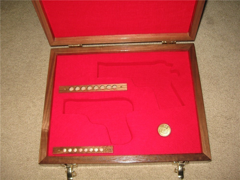 Double Wood Display, Presentation Case - Colt, Smith-img-9