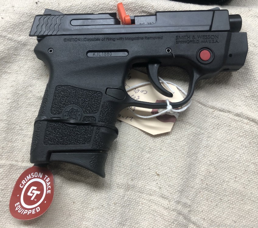 SMITH & WESSON BODYGUARD 380 WITH CT LASER-img-0