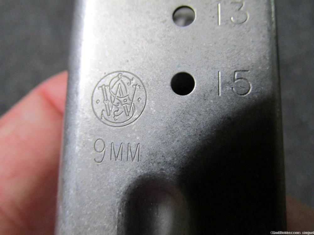 SMITH & WESSON 5906 FACTORY 9MM 15RD STAINLESS MAGAZINE-img-1